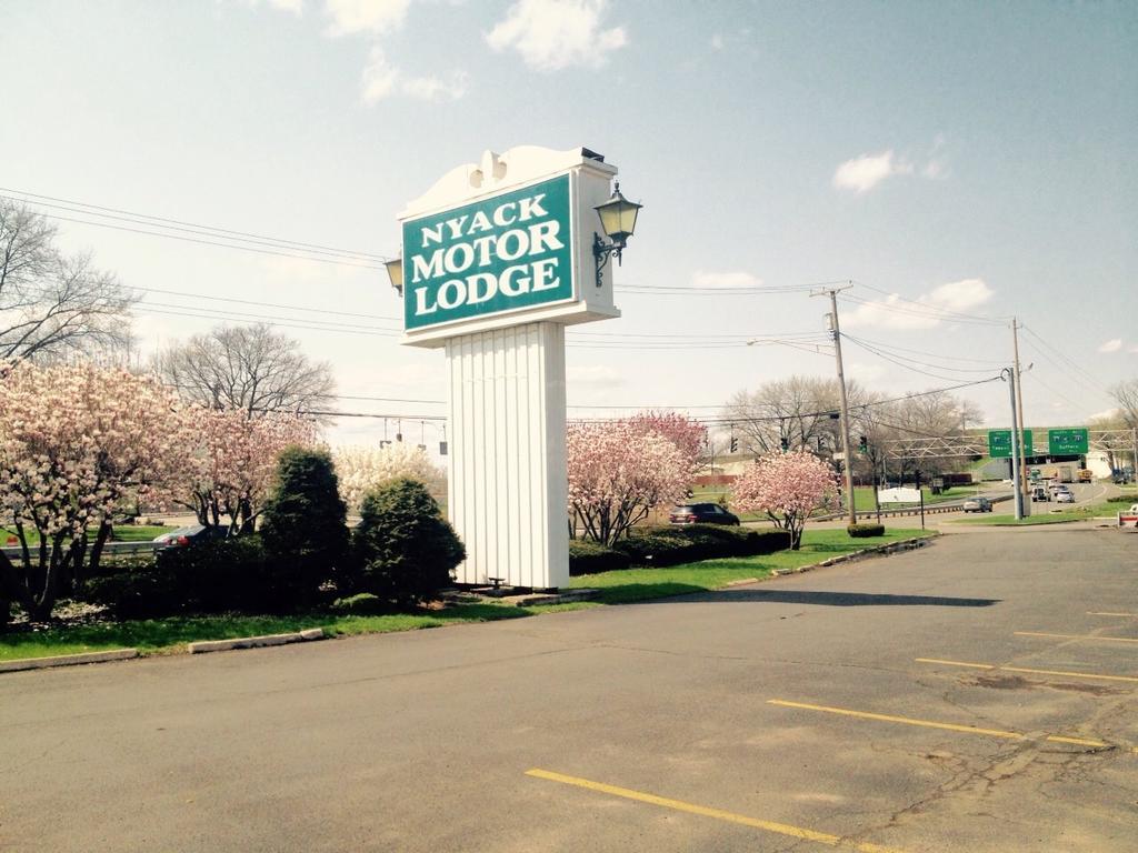 Tappan Zee Hotel West Nyack 외부 사진